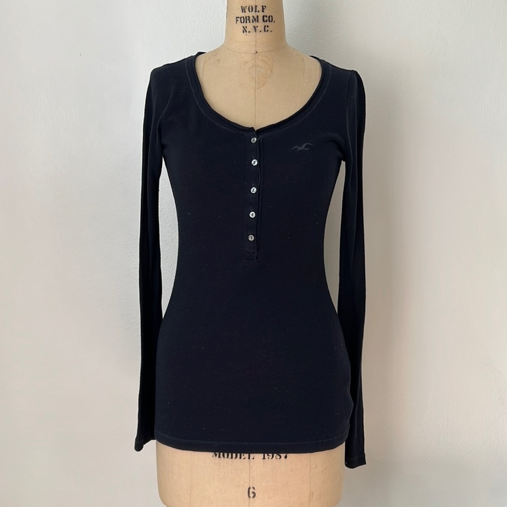Navy long sleeve Hollister button front shirt